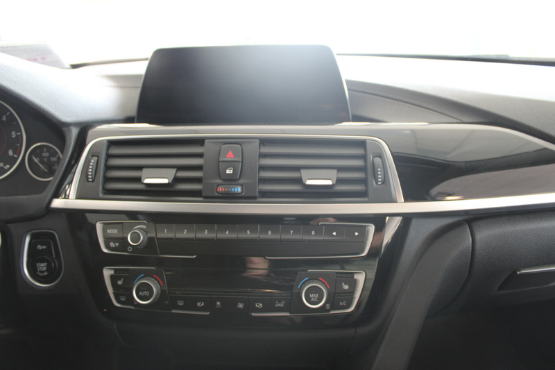 BMW 318 318d Touring Aut. Sport Line — photo 10