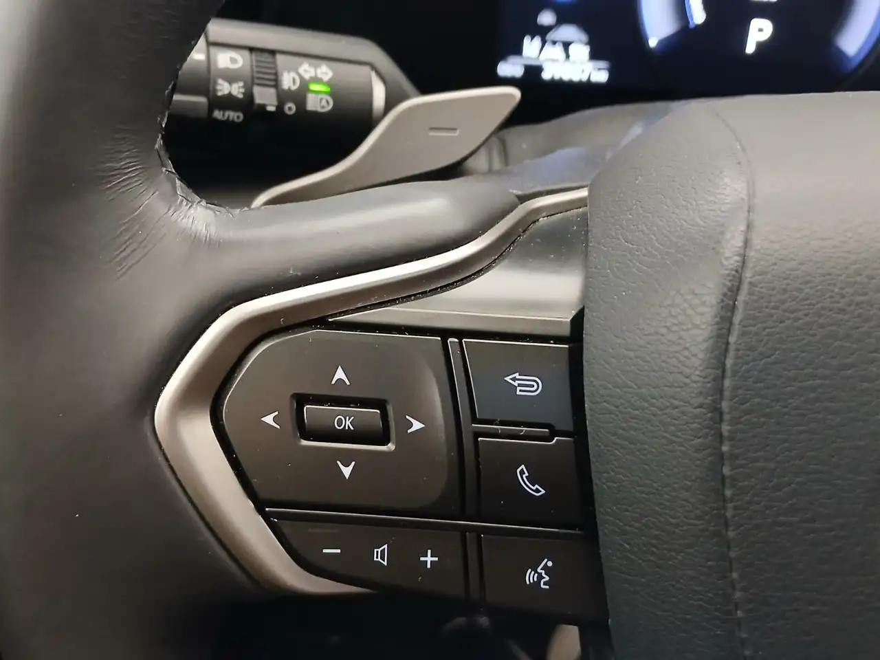 Lexus NX снимка Lexus NX