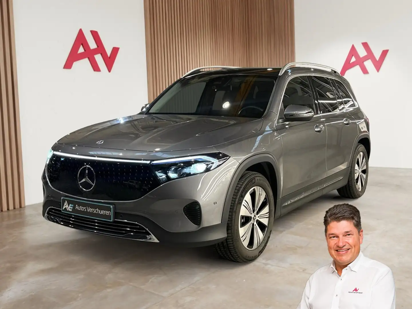 Mercedes-Benz EQB 300 4MATIC Progressive Line ** Pano | Distronic | T... Grijs - 1