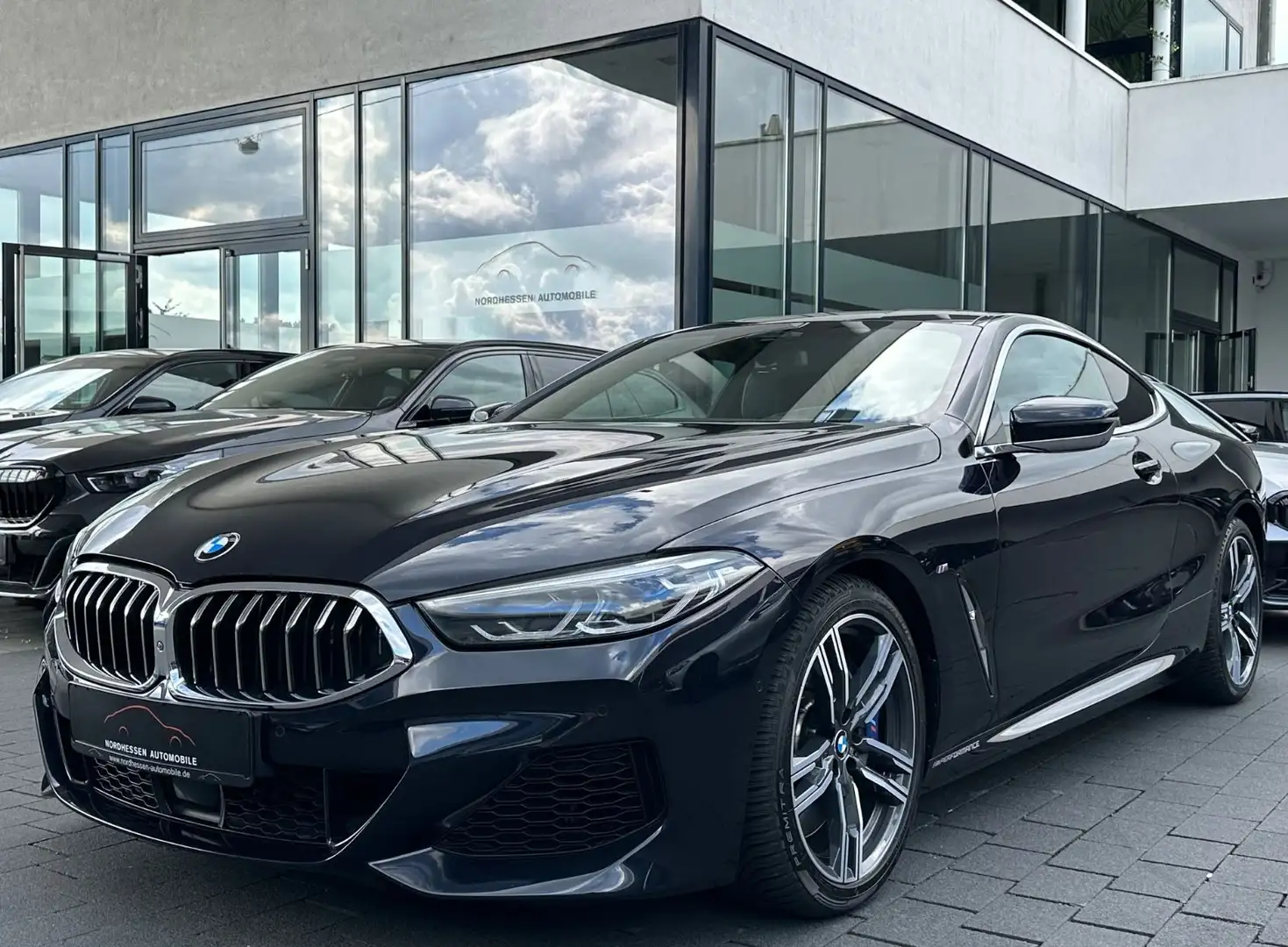 BMW M850 i xDrive Coupé | Laser | Head-Up | Softclose Noir - 1