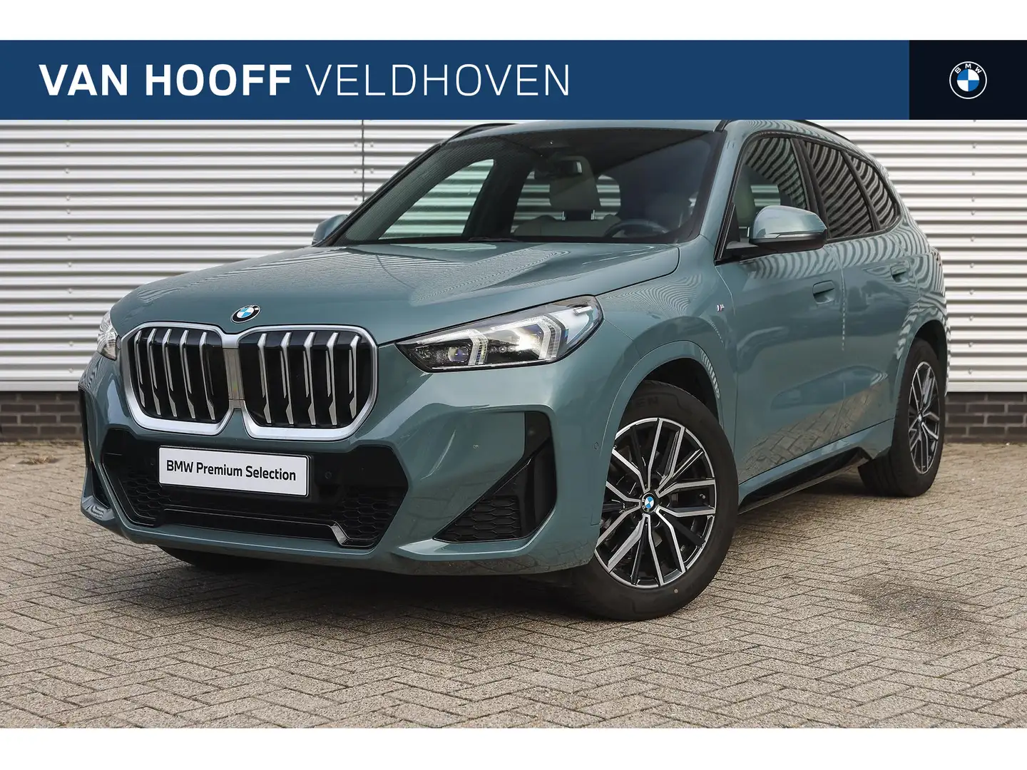 BMW X1 sDrive20i M Sport Automaat / Panoramadak / Trekhaa Grün - 1