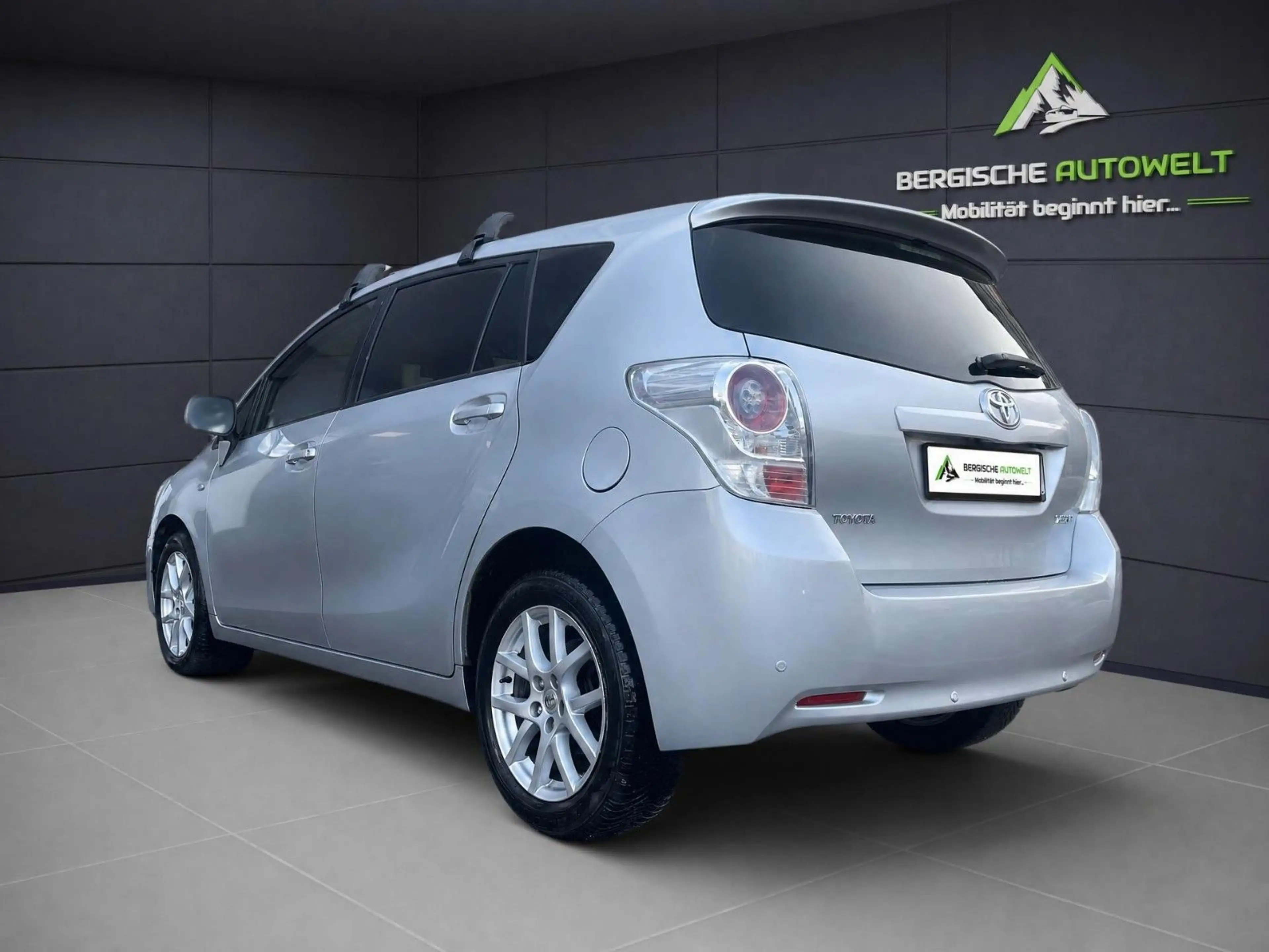 Toyota Verso VERSO 1.6 7-STZ/NAVI/TEMP/2-Z-KLIMA-A/PDC V&H/BT — photo 4