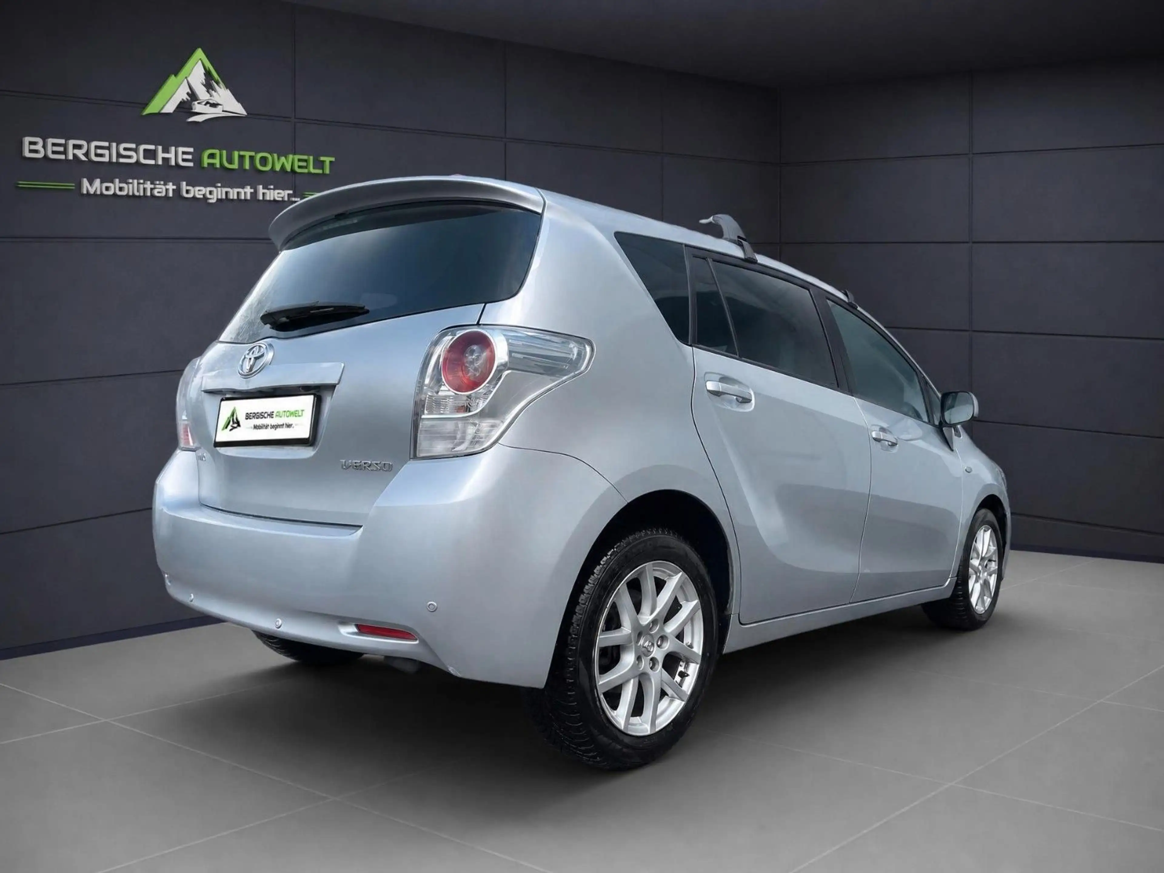 Toyota Verso VERSO 1.6 7-STZ/NAVI/TEMP/2-Z-KLIMA-A/PDC V&H/BT — photo 6