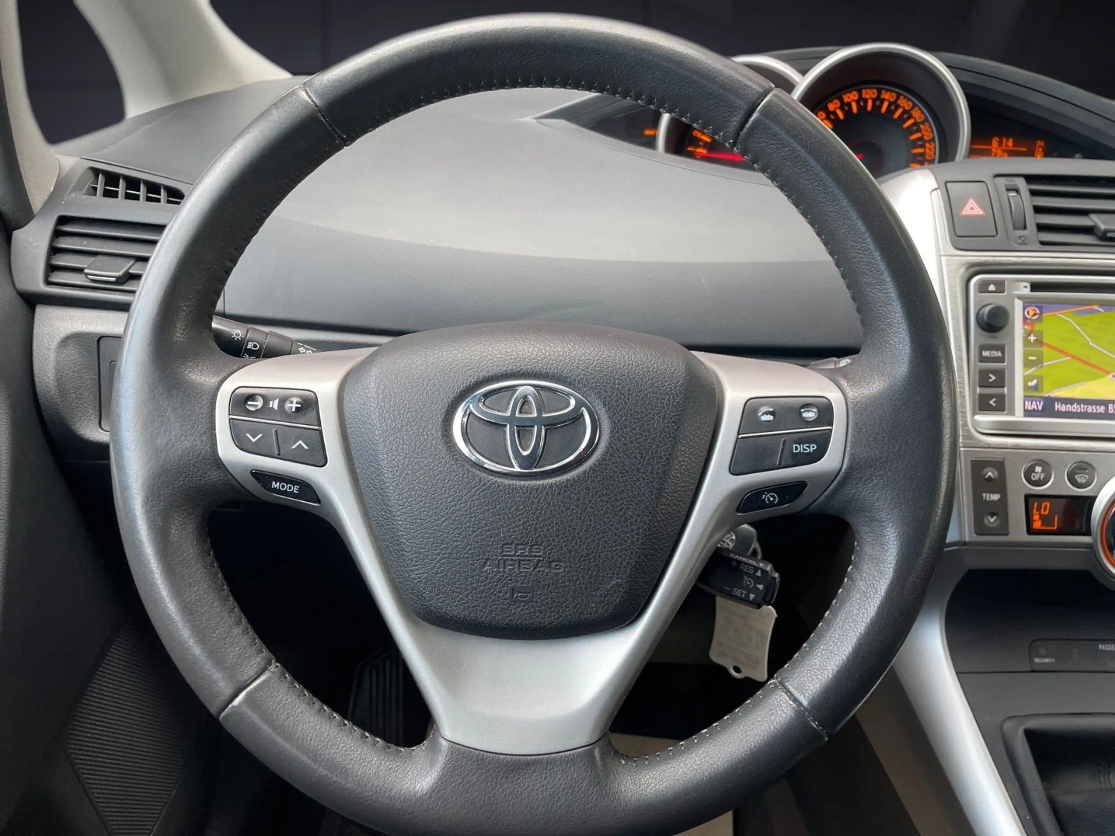 Toyota Verso VERSO 1.6 7-STZ/NAVI/TEMP/2-Z-KLIMA-A/PDC V&H/BT — photo 14