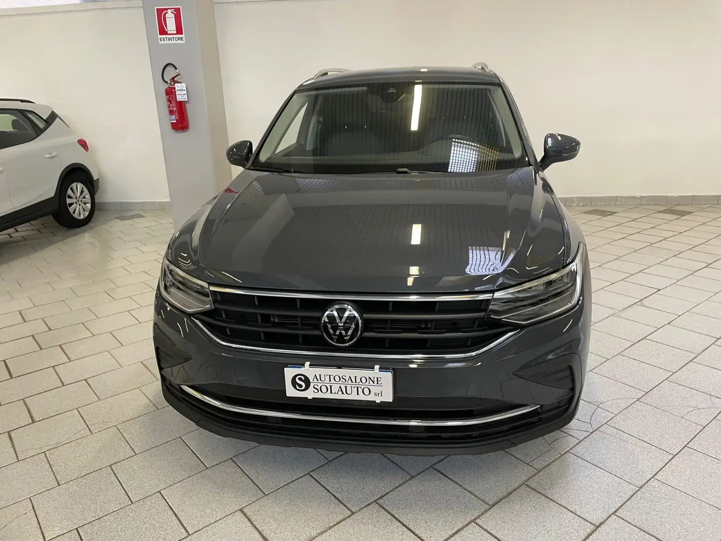 Volkswagen Tiguan Tiguan 2.0 TDI 150 CV SCR DSG Life Grau - 2