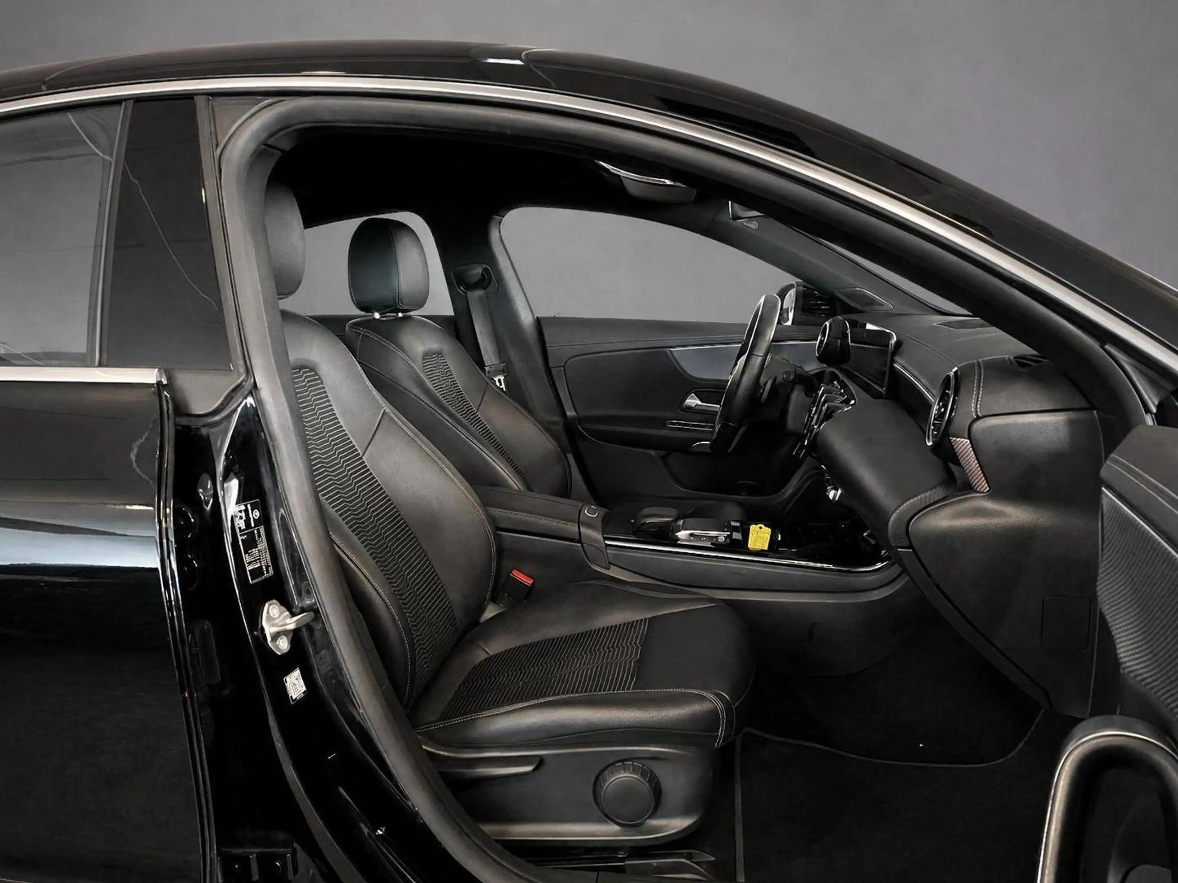 Mercedes-Benz CLA 200 CLA 200d* Kamera* DAB — photo 14