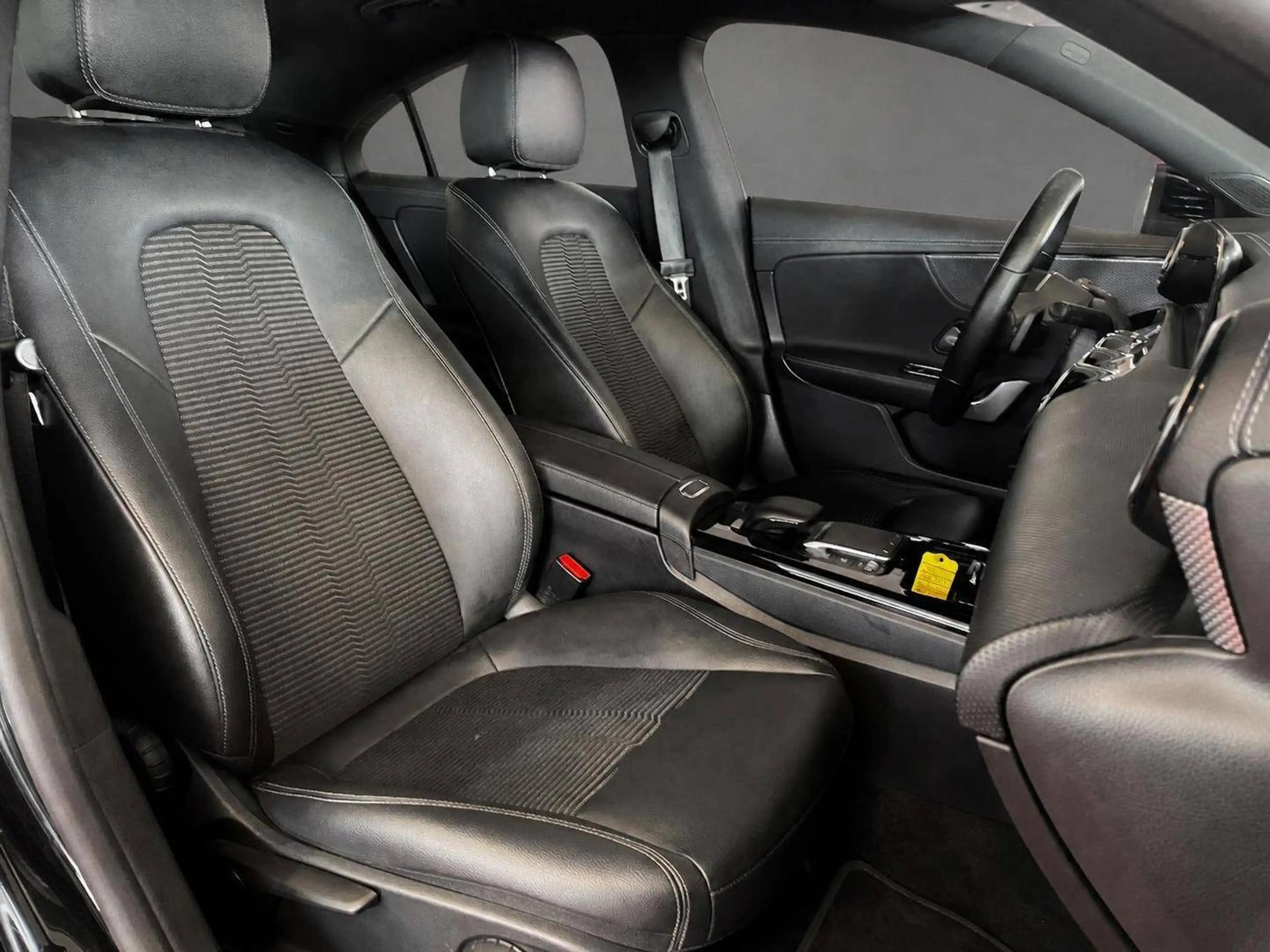 Mercedes-Benz CLA 200 CLA 200d* Kamera* DAB — photo 15