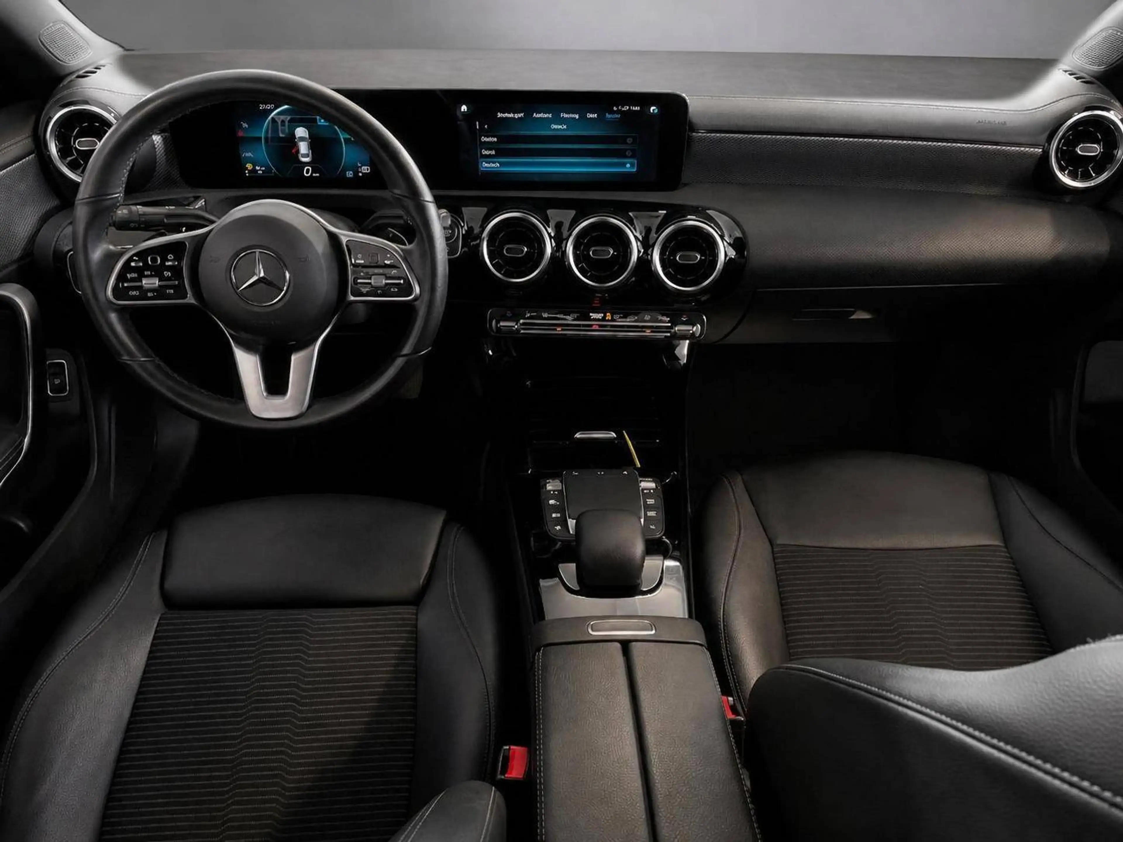 Mercedes-Benz CLA 200 CLA 200d* Kamera* DAB — photo 11