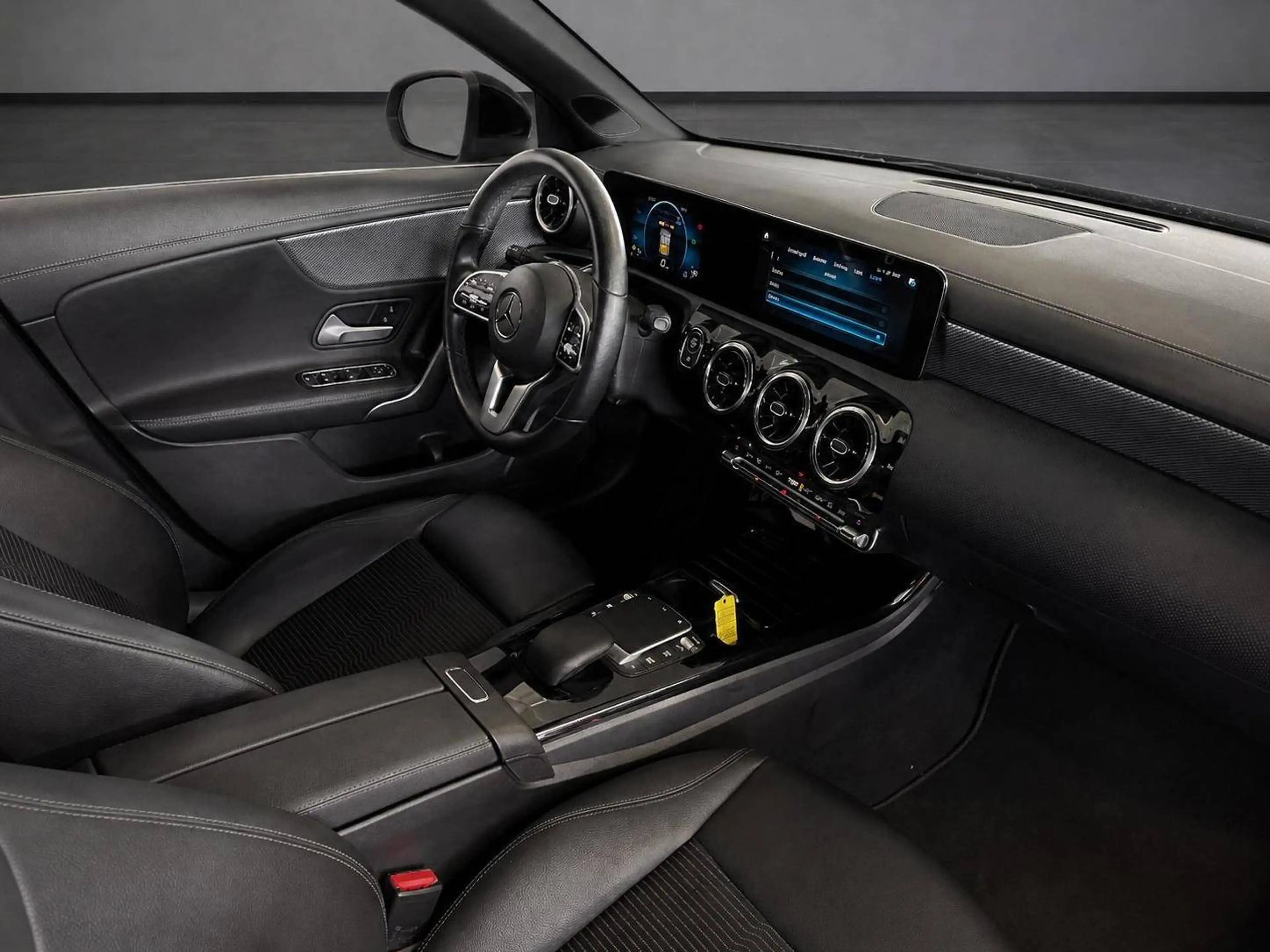 Mercedes-Benz CLA 200 CLA 200d* Kamera* DAB — photo 13
