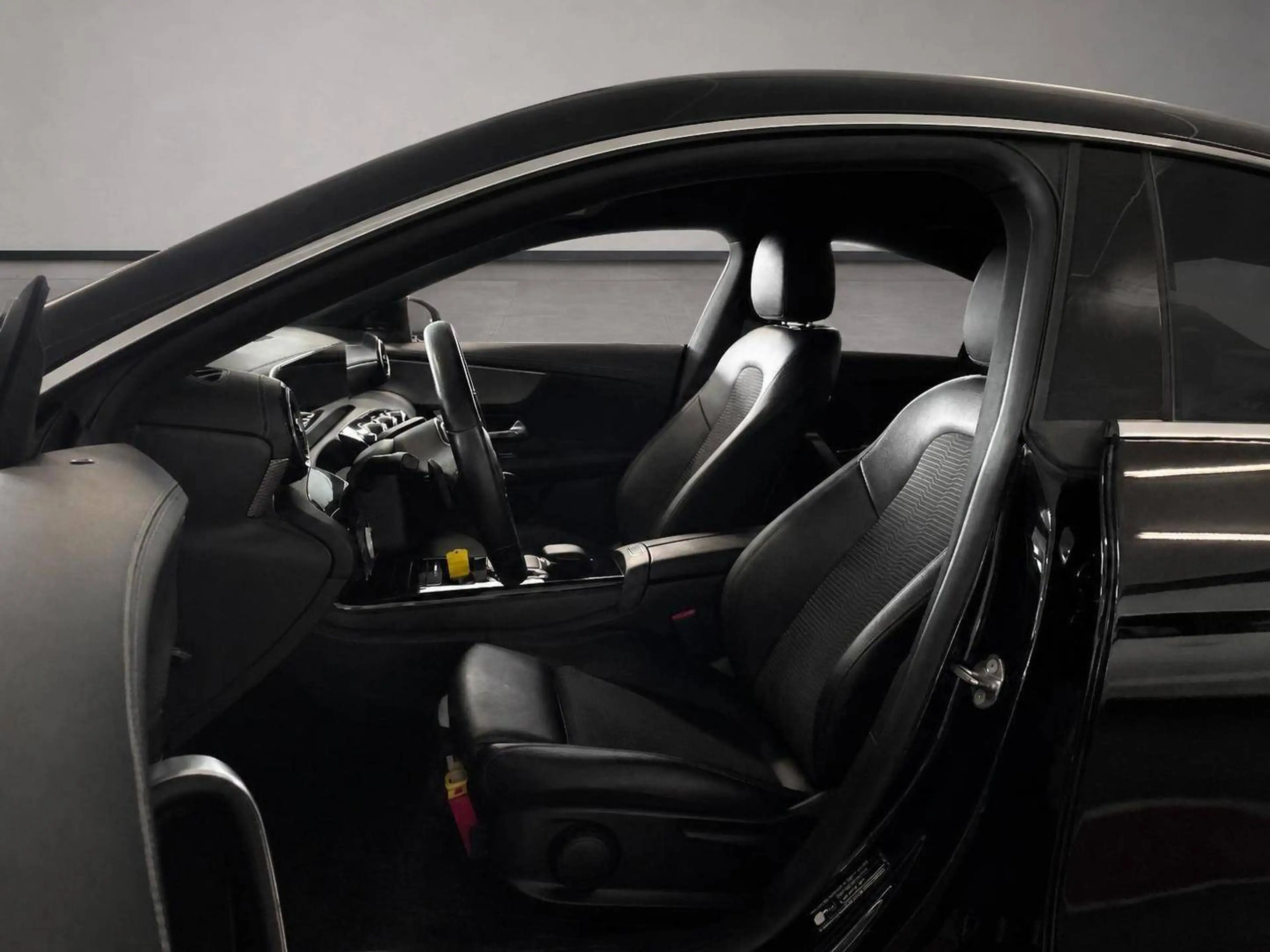 Mercedes-Benz CLA 200 CLA 200d* Kamera* DAB — photo 9