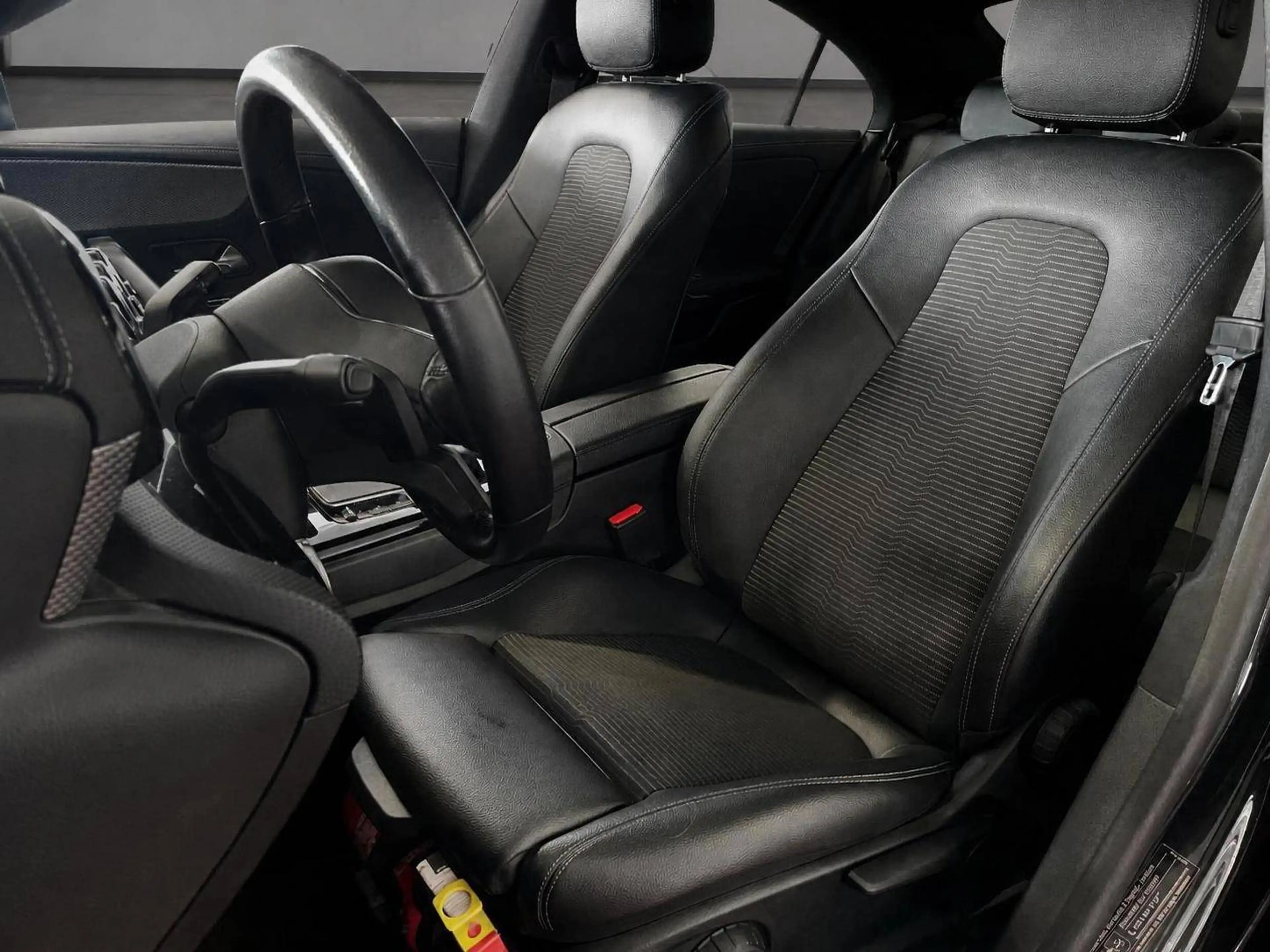 Mercedes-Benz CLA 200 CLA 200d* Kamera* DAB — photo 8