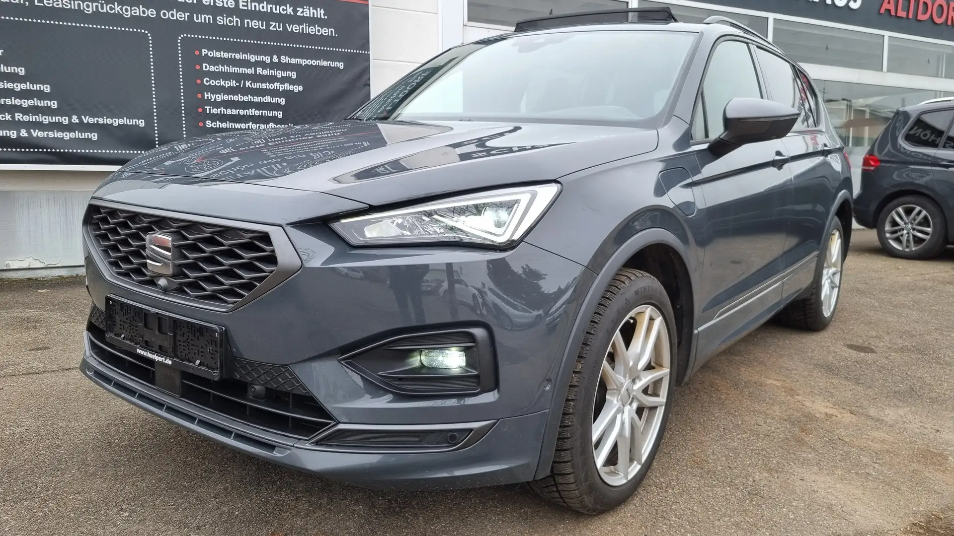 SEAT Tarraco FR e-Hybrid Panorama 360°Kam AHK DCC 20" FAP-XL Grau - 1