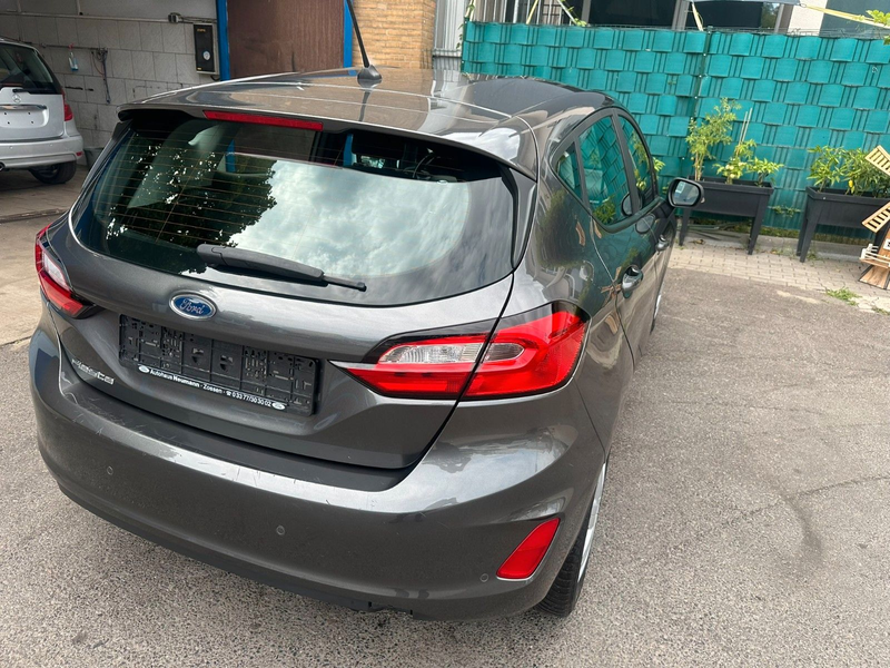 Ford Fiesta *Klima*5Gang*PDC*Euro6*1.Hand*Top* — photo 5
