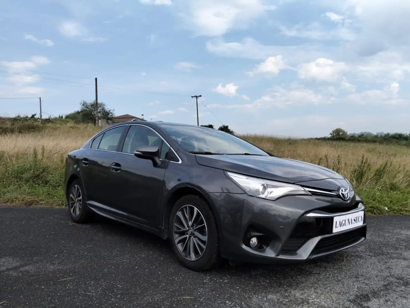 Toyota Avensis 150D Advance Noir - 2