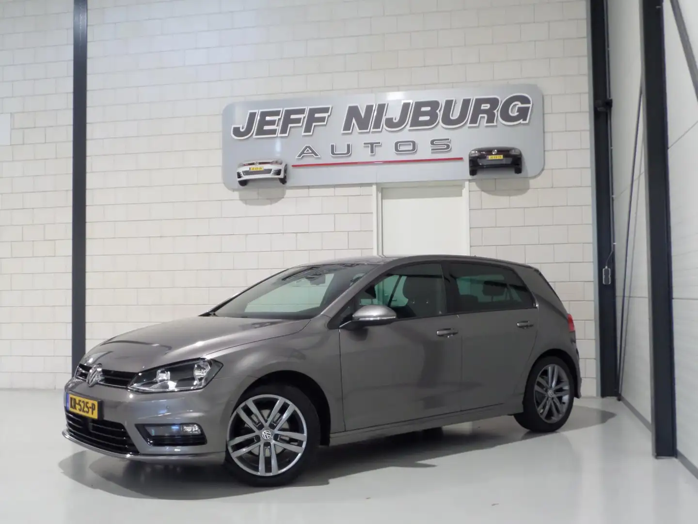 Volkswagen Golf 1.2 TSI Highline Edition R "2X R-line" Adaptive-Cr Gris - 2