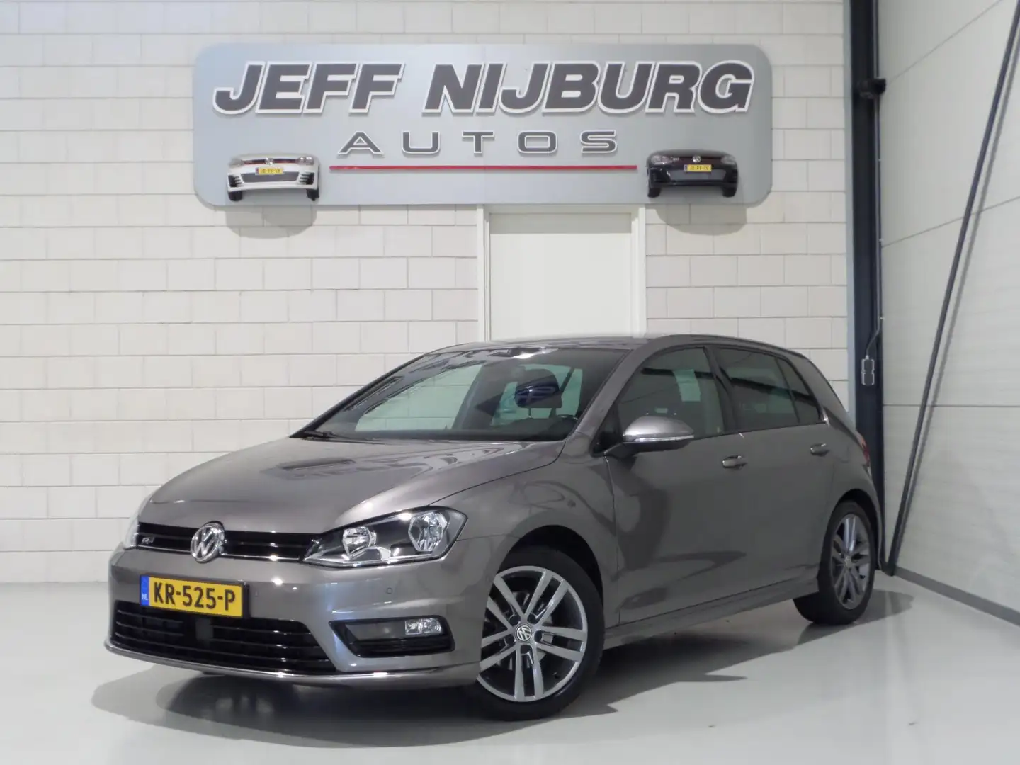 Volkswagen Golf 1.2 TSI Highline Edition R "2X R-line" Adaptive-Cr Gris - 1