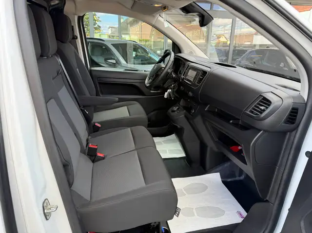 Peugeot Expert view 28
