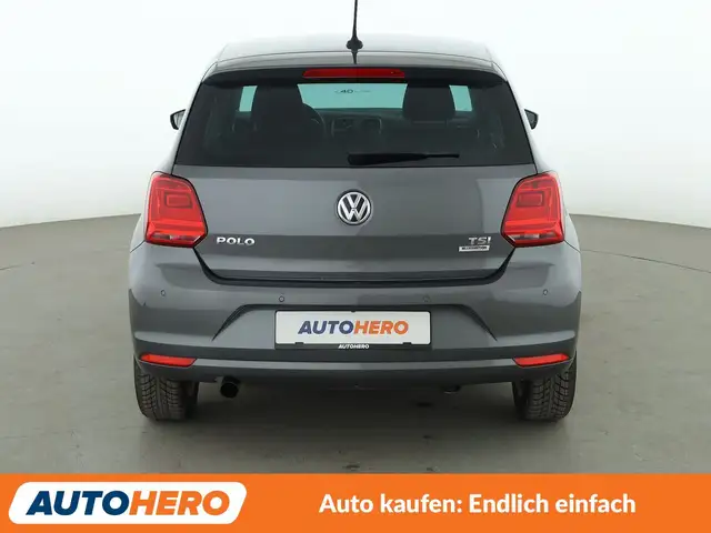 Volkswagen Polo view 5