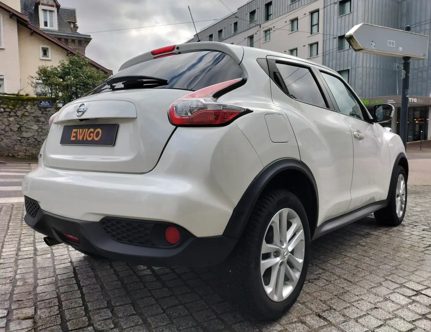 Nissan Juke 1.2 DIGT 115 N-CONNECTA 2WD - 2