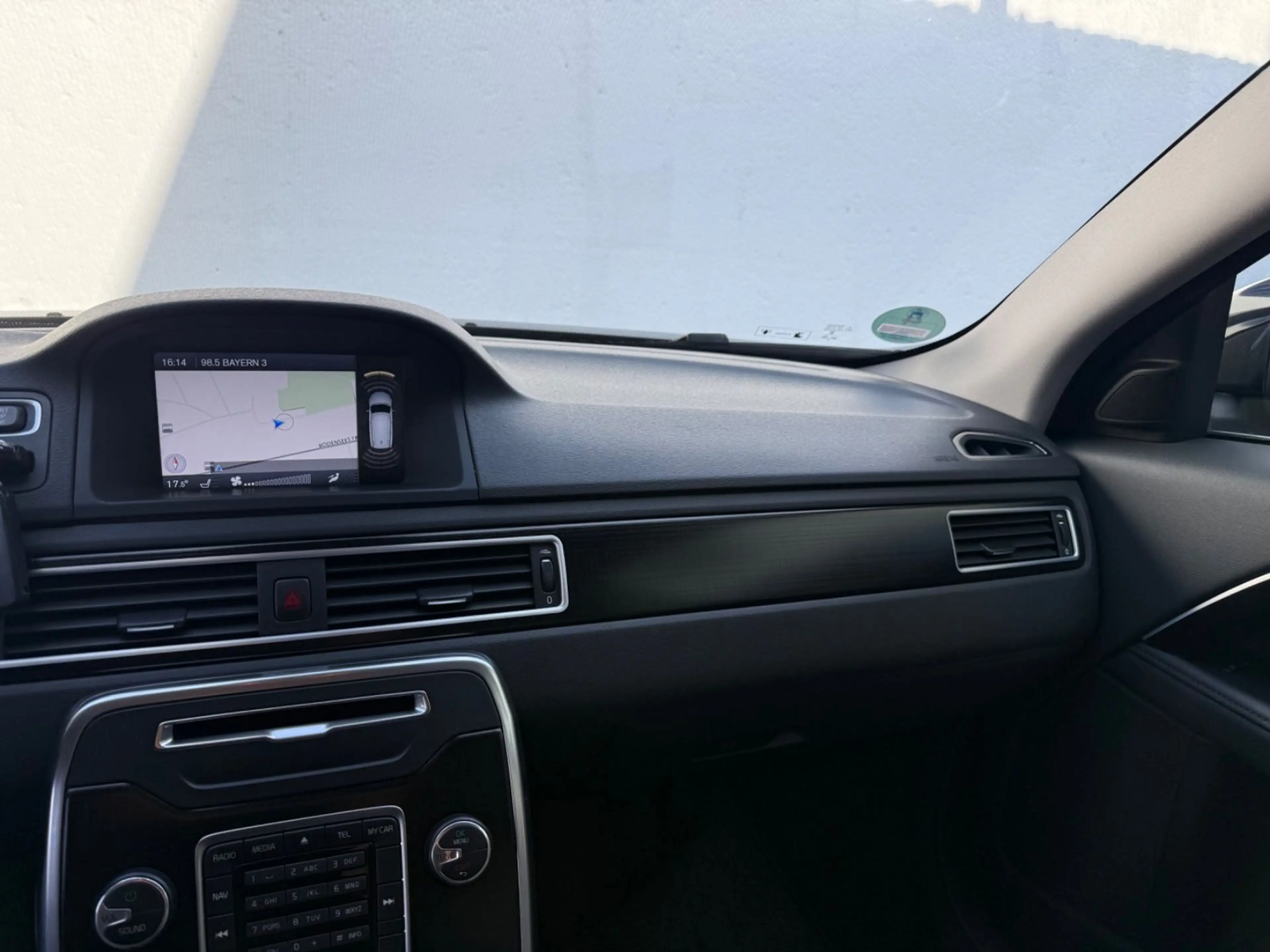 Volvo XC70 Momentum BiXen/Navi/Leder/Einparkh./Sitzhz. — photo 13