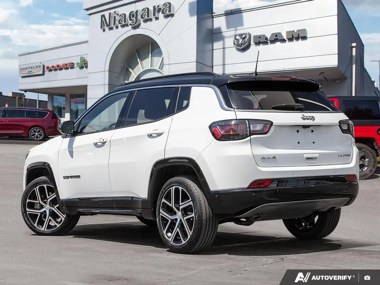 Jeep Compass снимка Jeep Compass