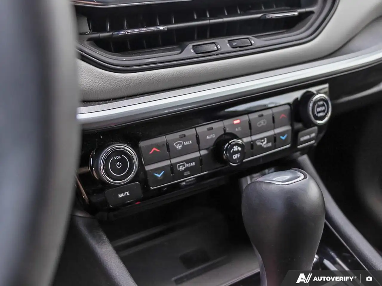 Jeep Compass снимка Jeep Compass