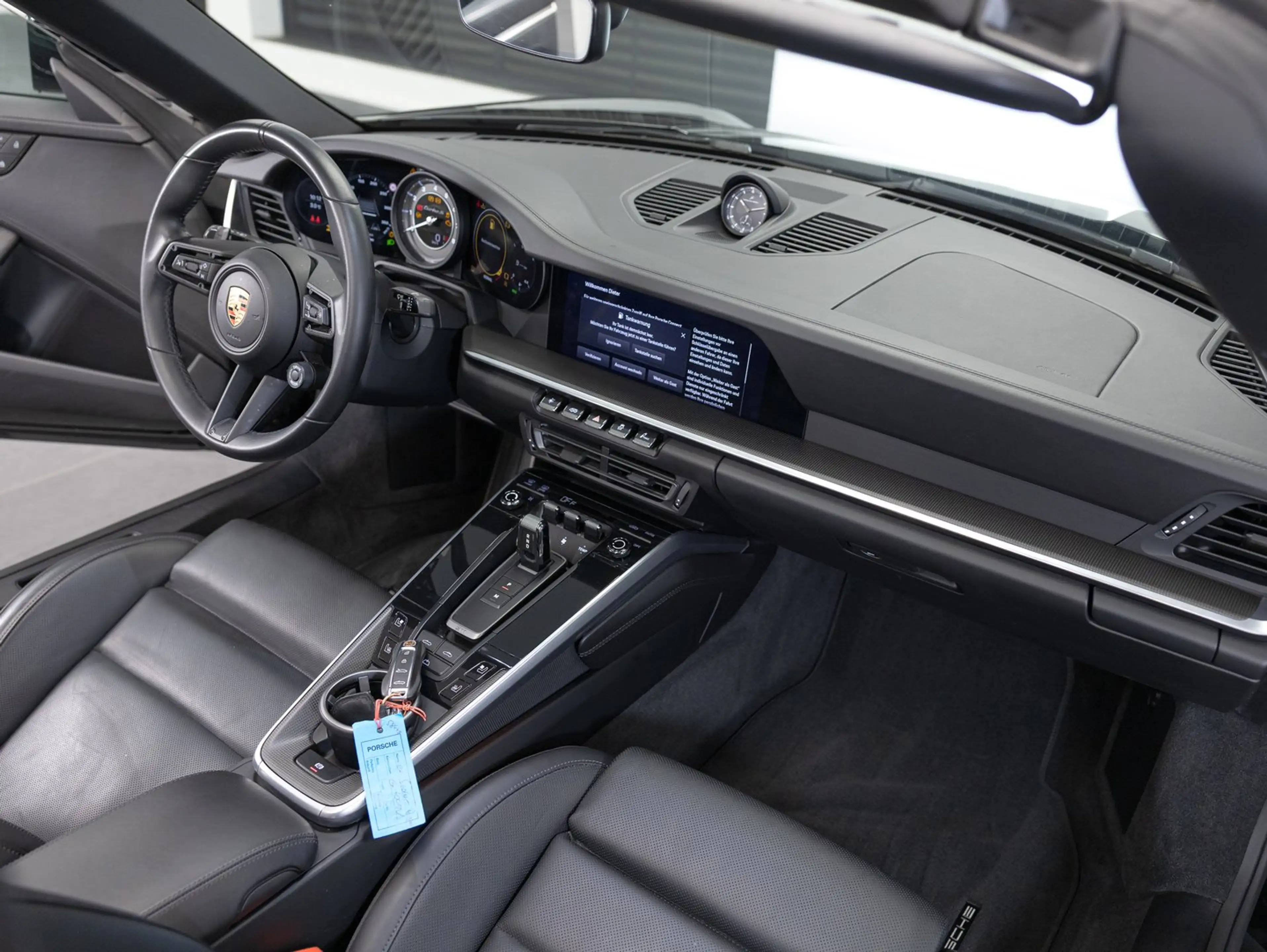 Porsche 911 Turbo S Cabriolet — photo 12