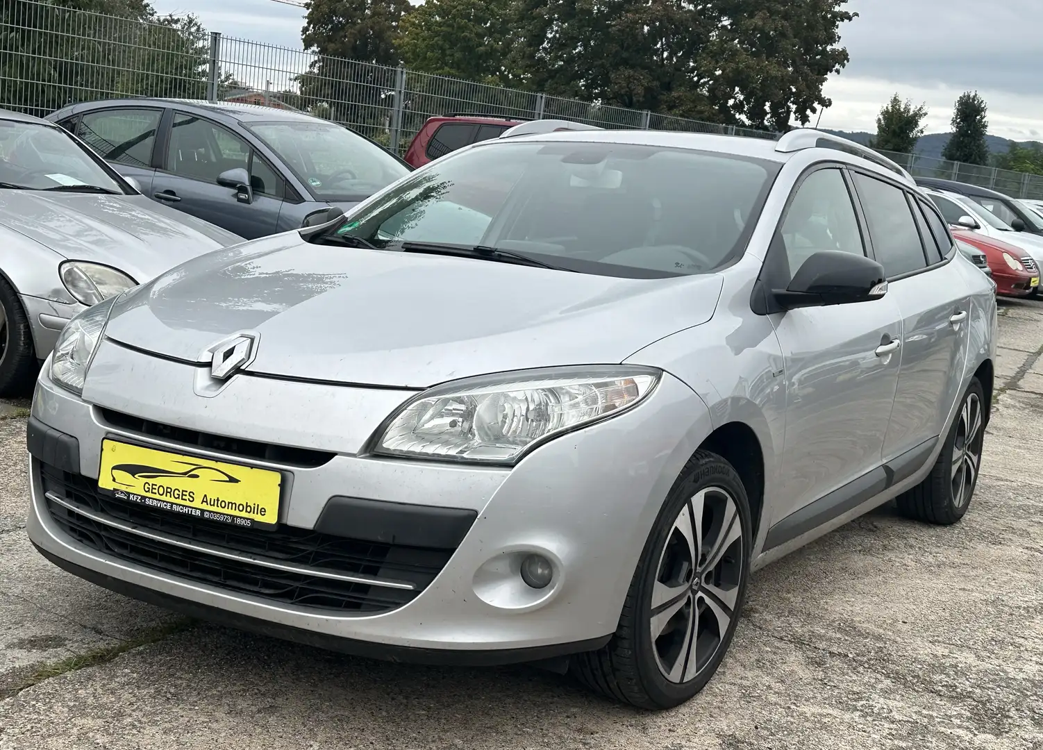 Renault Megane Megane Grandtour Grandtour TCe 130 Bose Edition Gris - 1