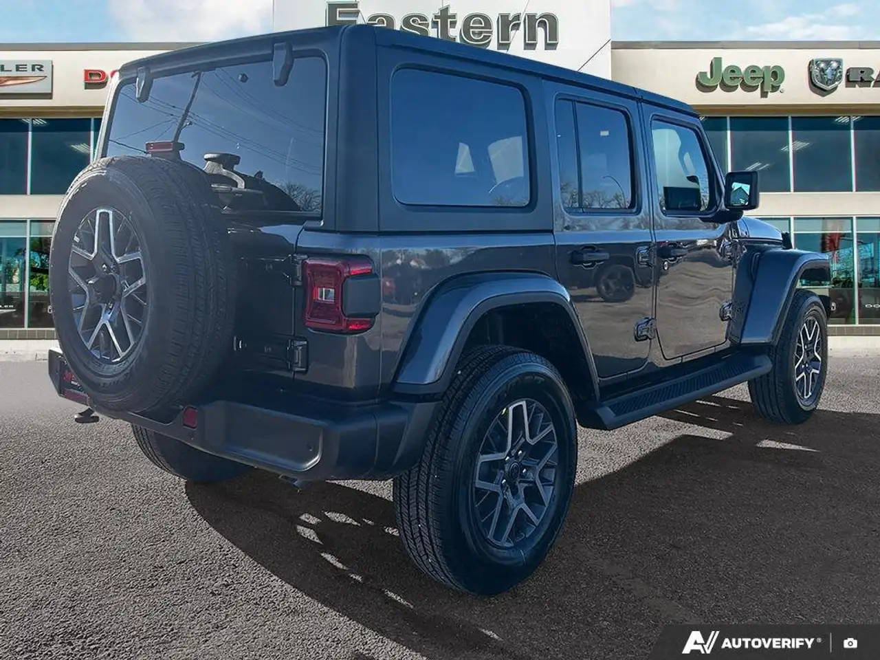 Jeep Wrangler снимка Jeep Wrangler
