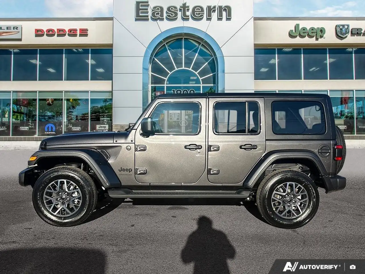 Jeep Wrangler снимка Jeep Wrangler
