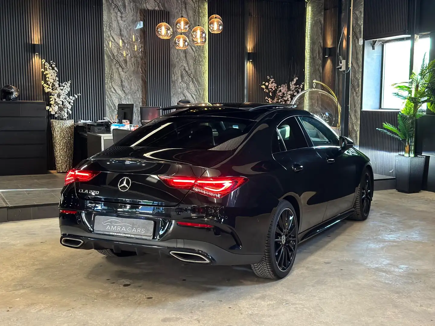 Mercedes-Benz CLA 220 220|AMG|PANO|SFEER|BOMVOL! Zwart - 2