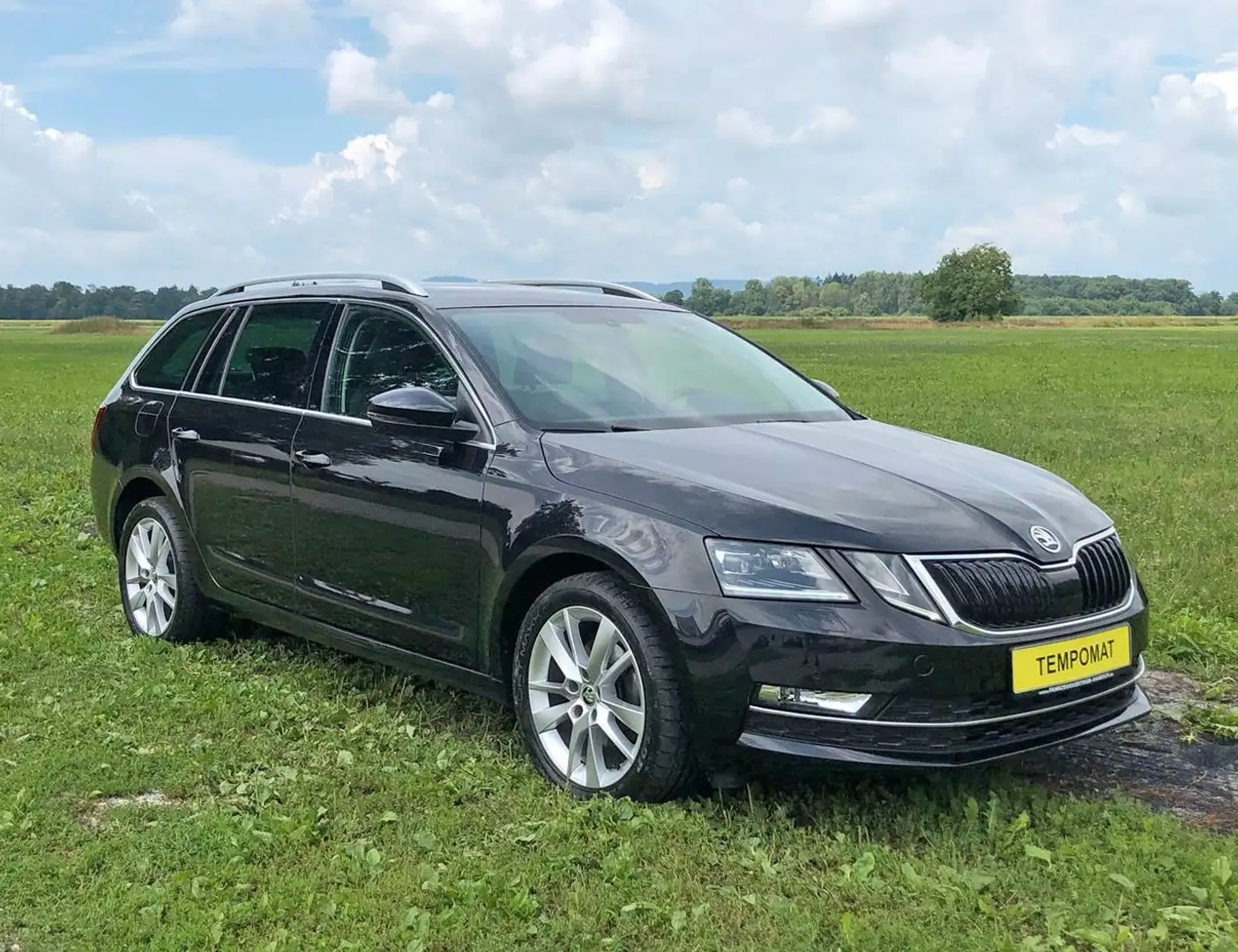 Skoda Octavia Combi Style / CARPLAY / TIPTRONIC / LED Schwarz - 2