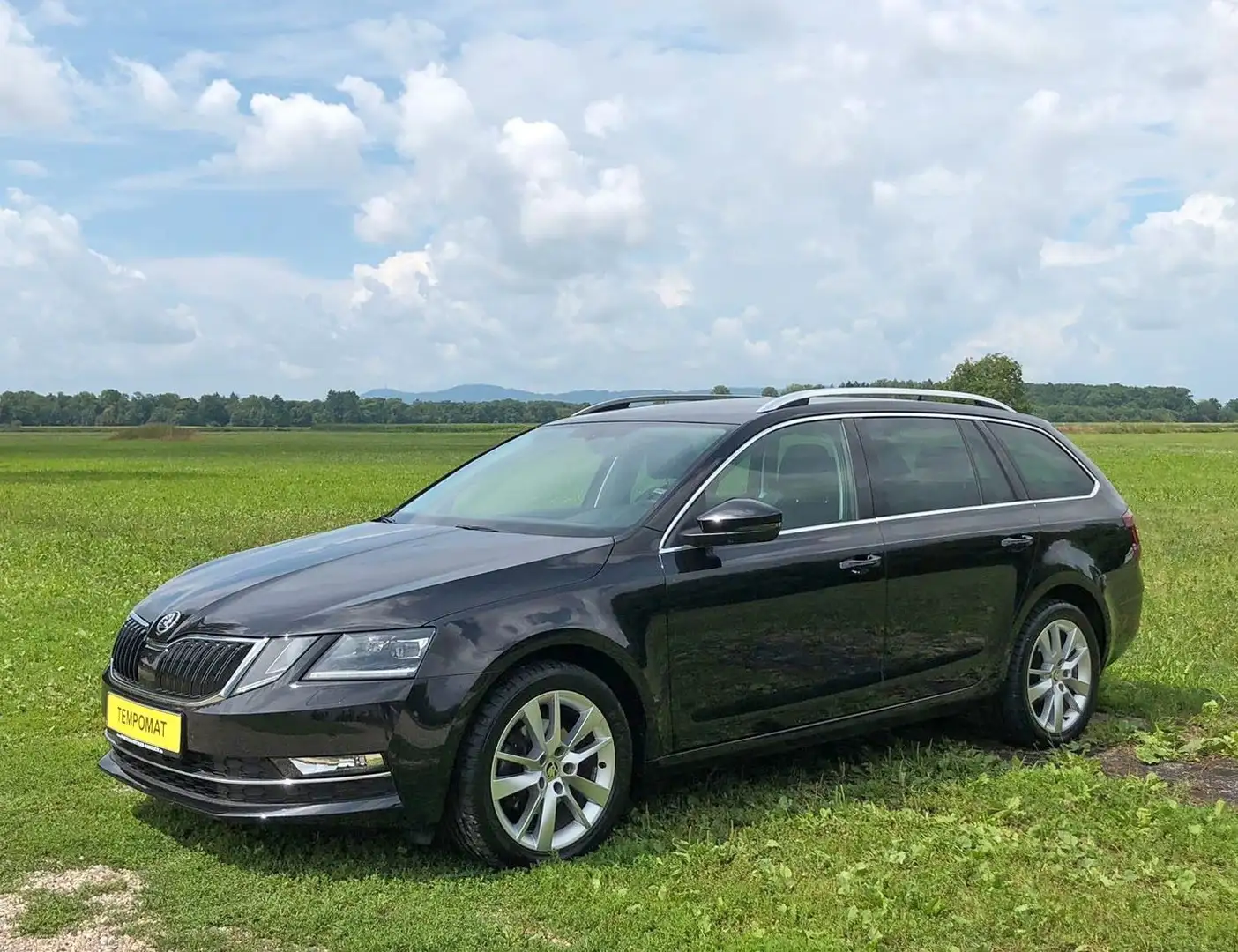 Skoda Octavia Combi Style / CARPLAY / TIPTRONIC / LED Schwarz - 1