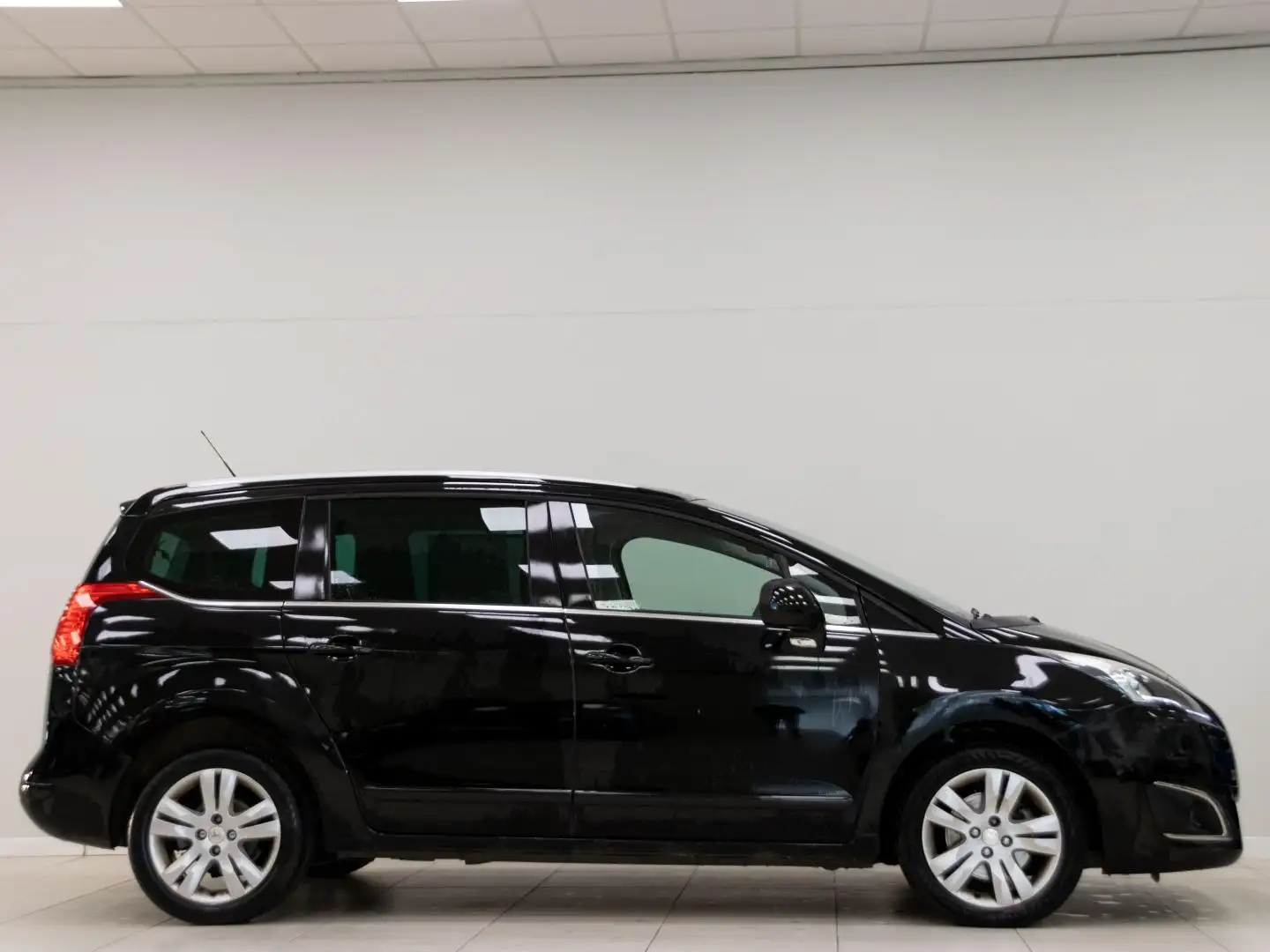 Peugeot 5008 2.0 BlueHDi Allure 7 pl. 150 Noir - 2