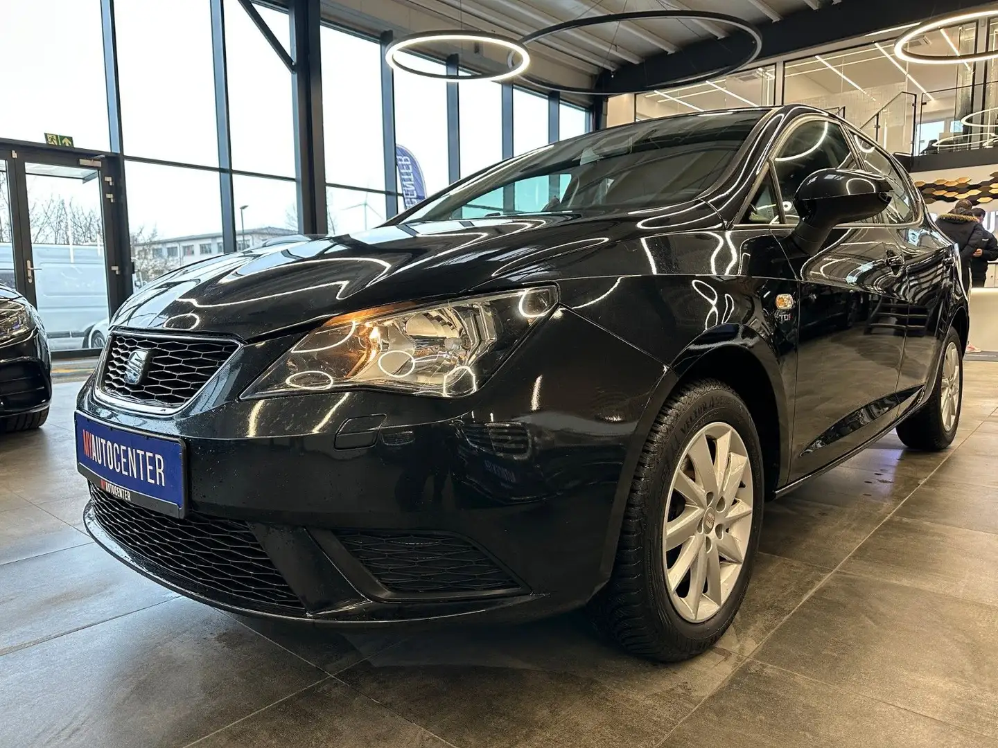 SEAT Ibiza Lim. Style Salsa *2. Hand*Klima*SHZ*Navi* Černá - 2