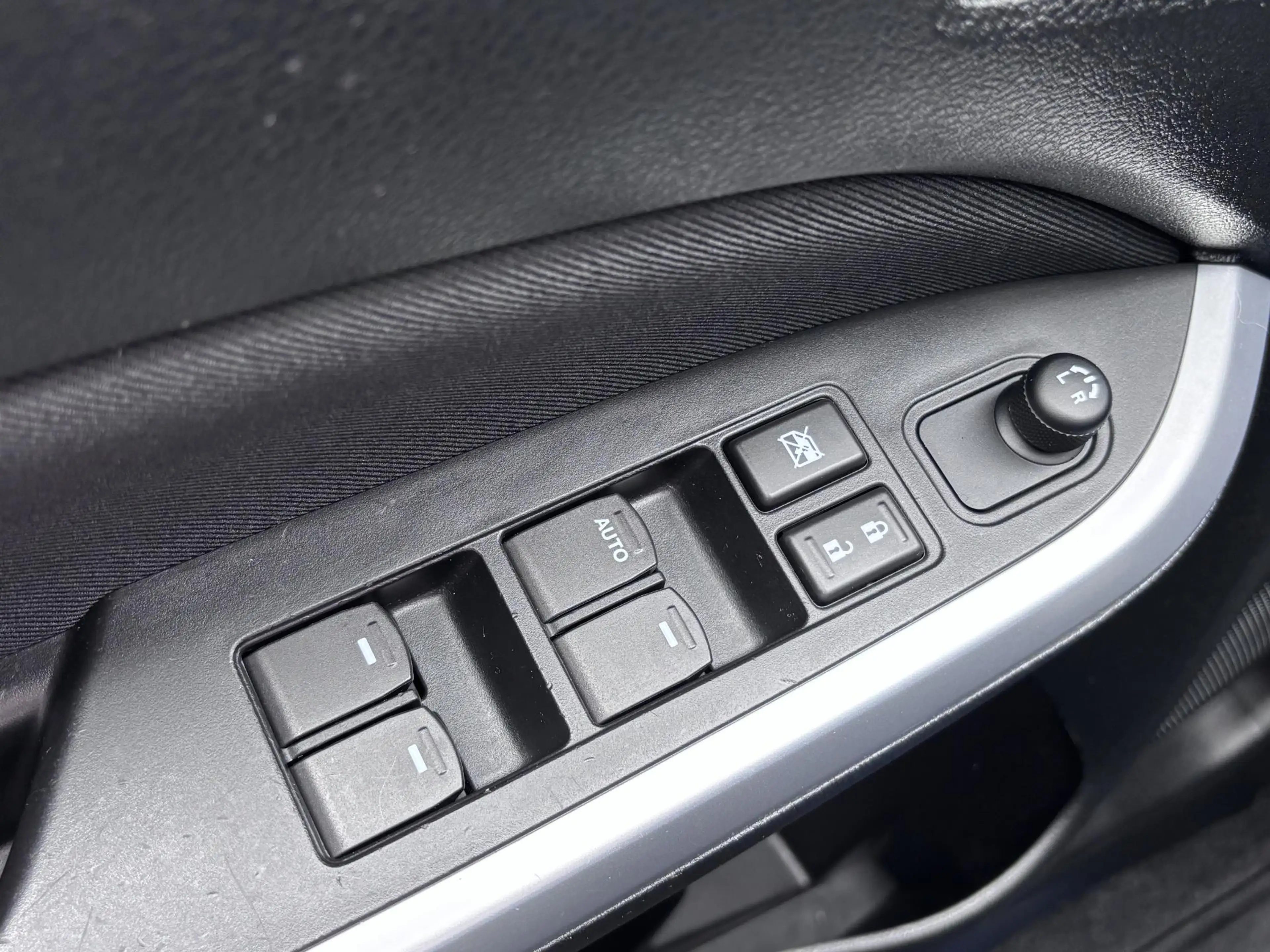 Suzuki Vitara 1.6 Exclusive Carplay/Android Auto/Clima/Cruise — photo 10