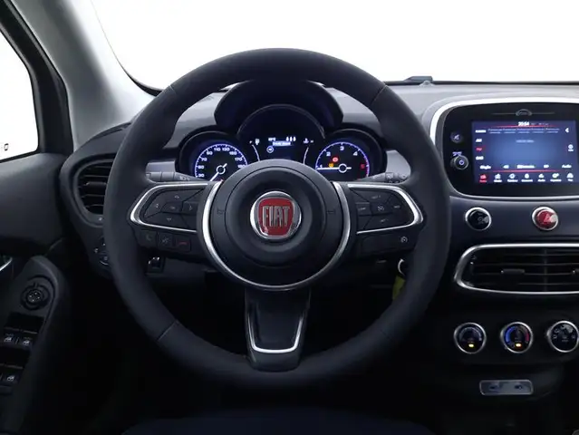 Fiat 500X view 11
