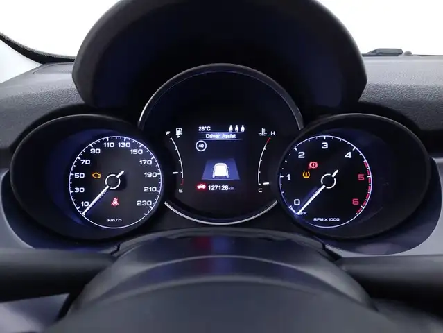Fiat 500X view 12