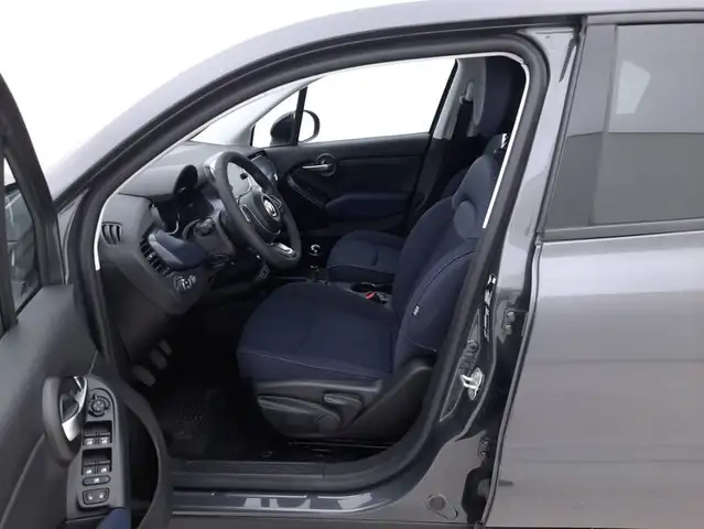 Fiat 500X view 10