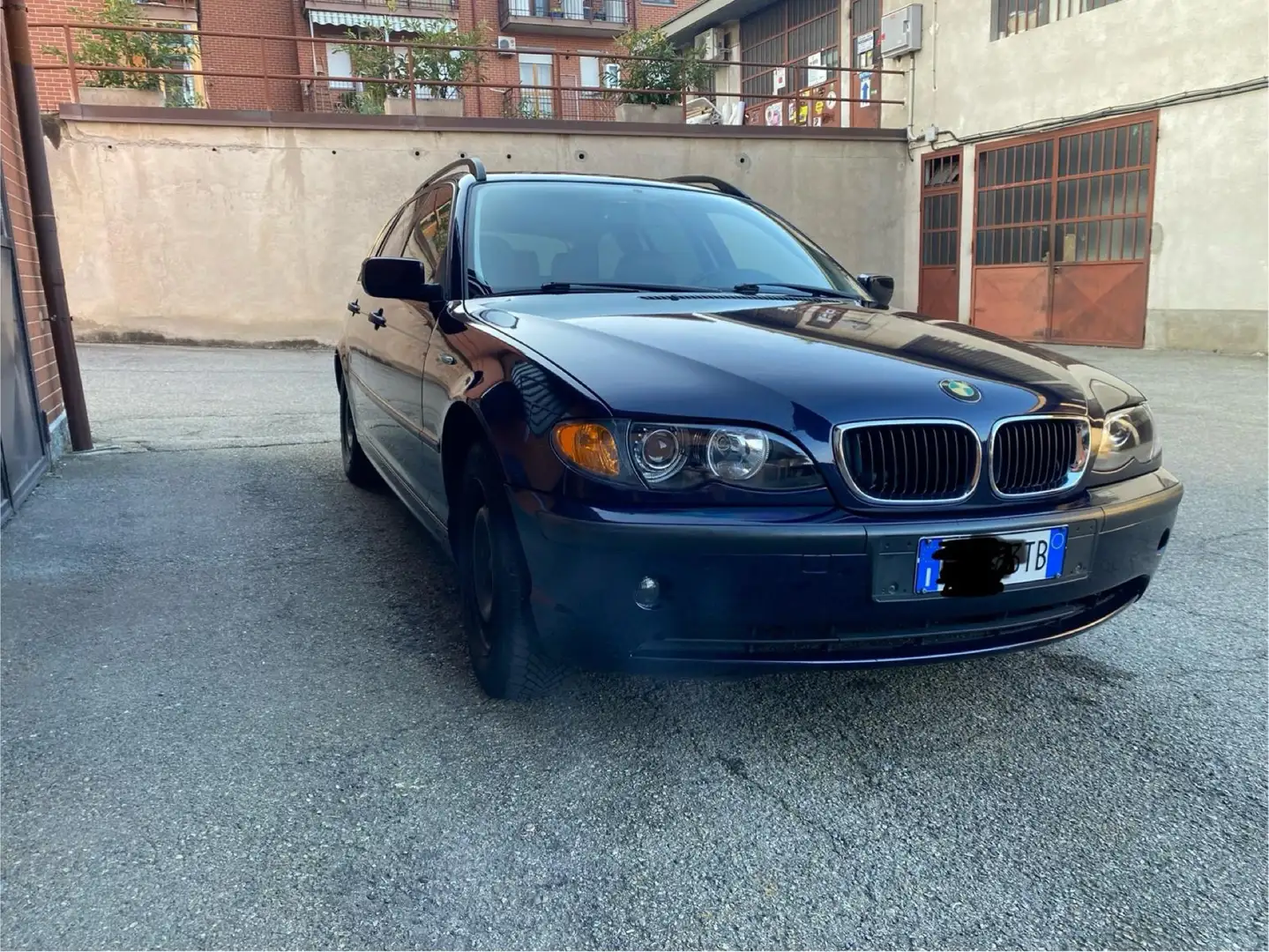 BMW 318 318i Touring Attiva Blu/Azzurro - 1