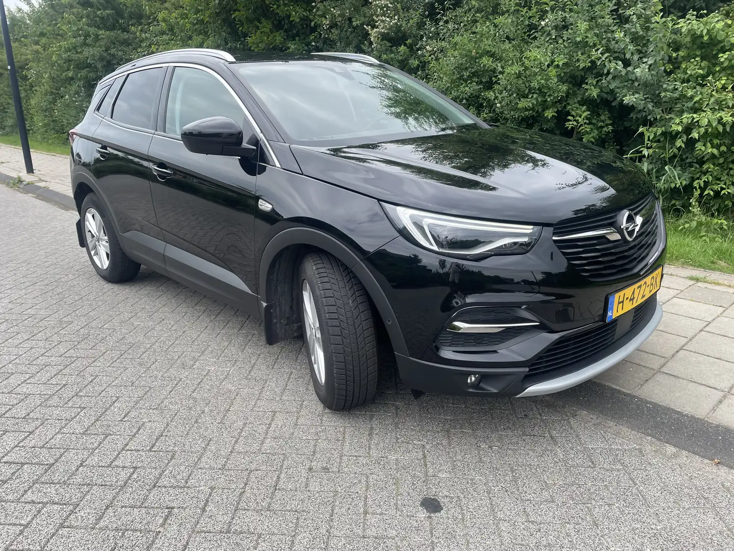 Opel Grandland X 1.2 Turbo Business Ex. Fekete - 1