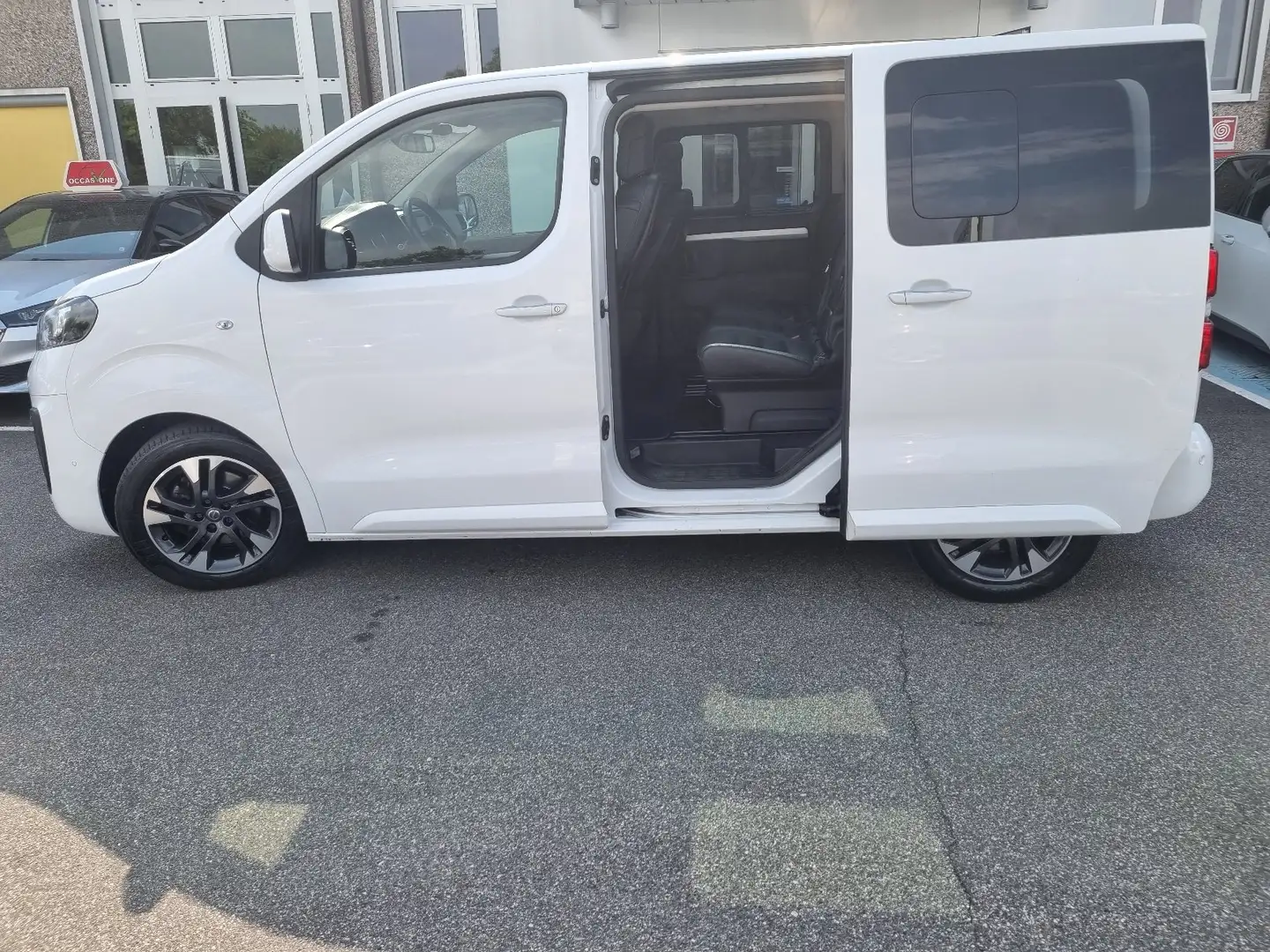 Opel Zafira Life Innovation Weiß - 2