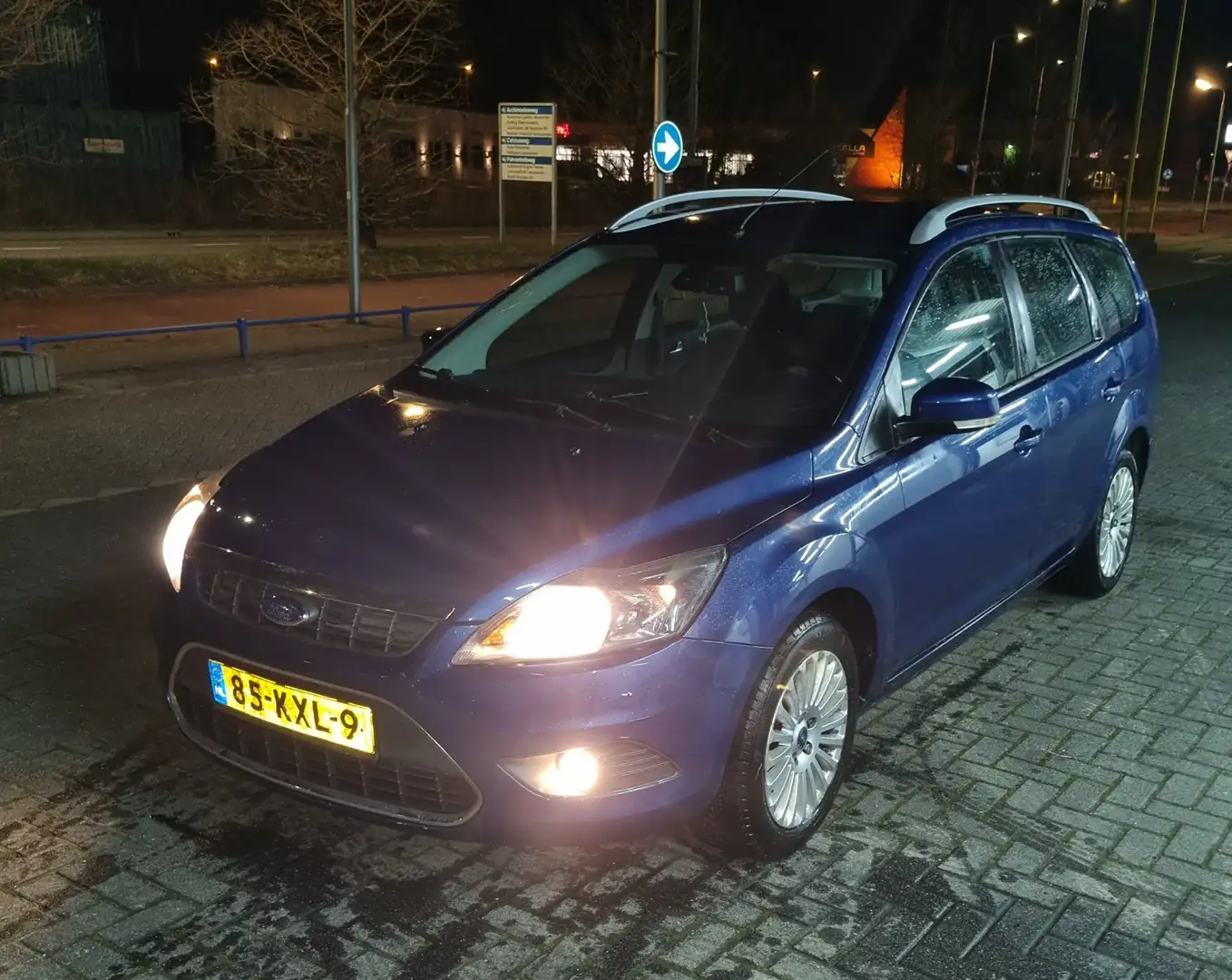 Ford Focus 1.8 Limited Blauw - 1
