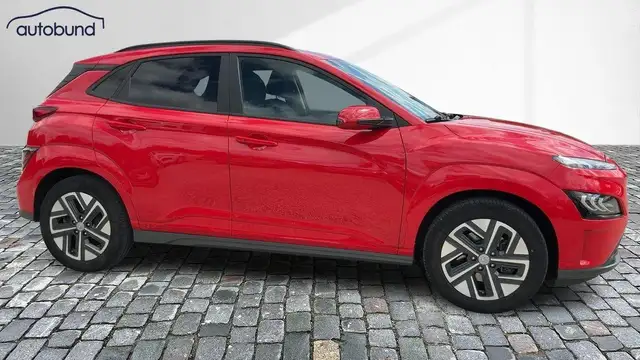 Hyundai Kona view 4
