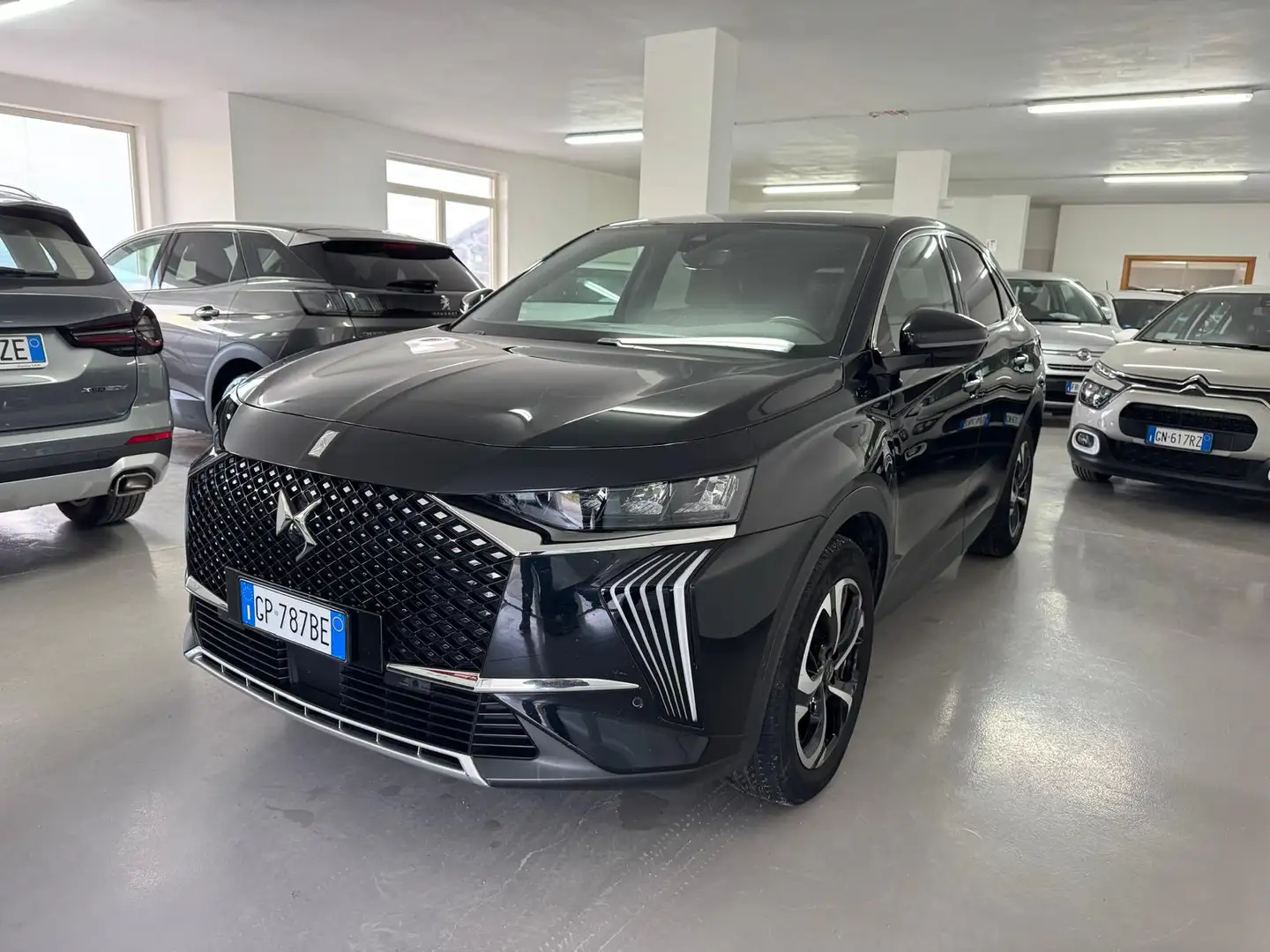 DS Automobiles DS 7 Crossback DS7 DS7 1.5 bluehdi Business Bustille 130cv auto Schwarz - 1