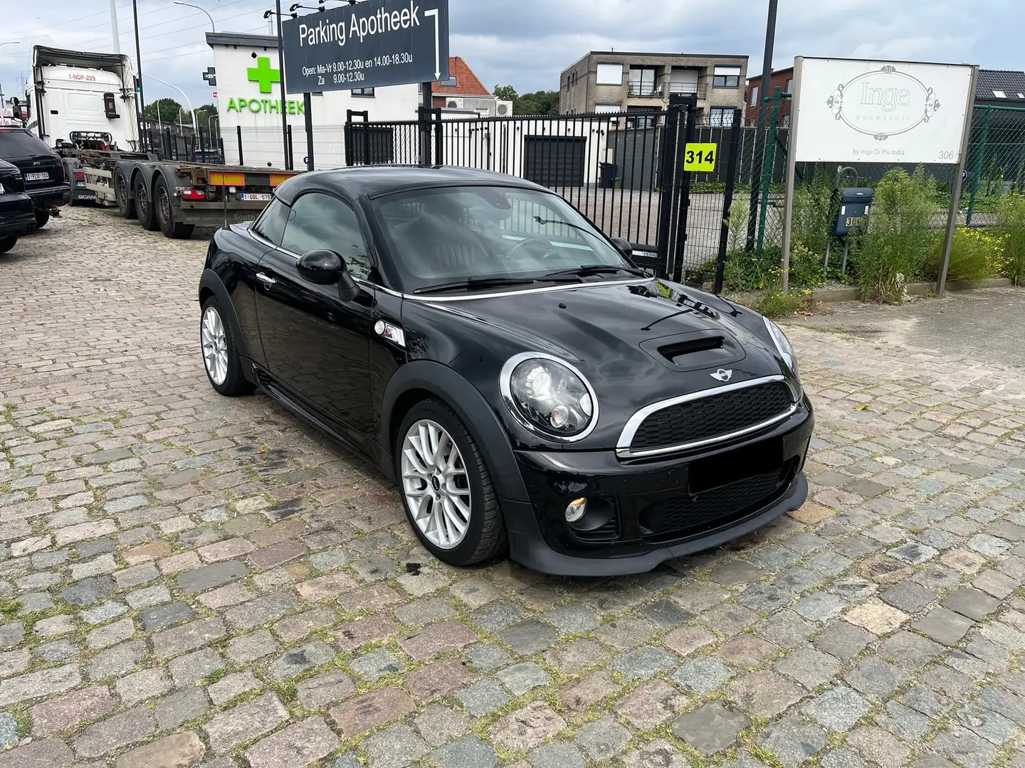 MINI Cooper SD Coupe 2.0 D S Schwarz - 1