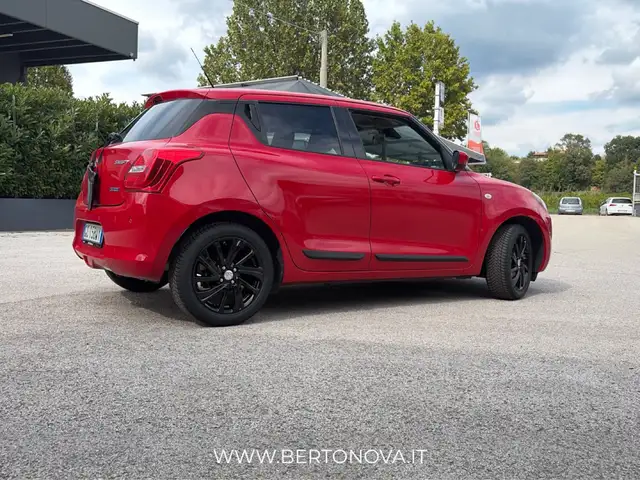 Suzuki Swift view 3