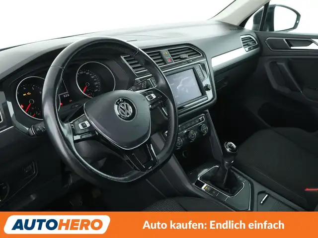 Volkswagen Tiguan view 11