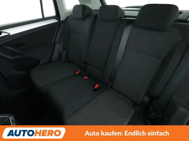 Volkswagen Tiguan view 14