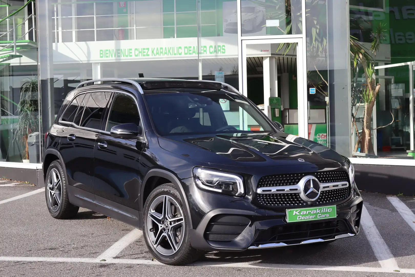 Mercedes-Benz GLB 200 d 150CV PACKAMG PANO COCKPIT GPS XENON FULL OPTION Noir - 1